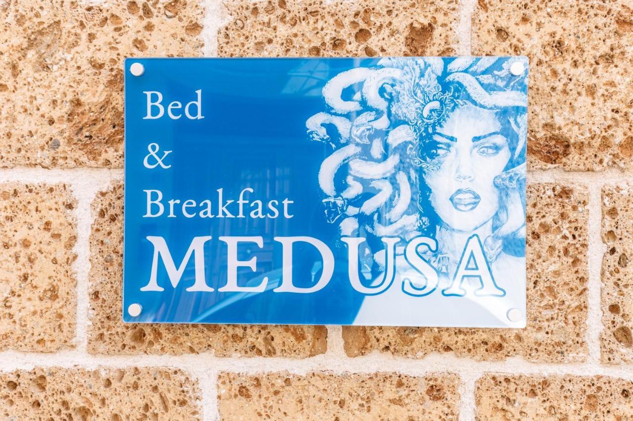 B&B Medusa ซานตาฟลาวิอา ภายนอก รูปภาพ